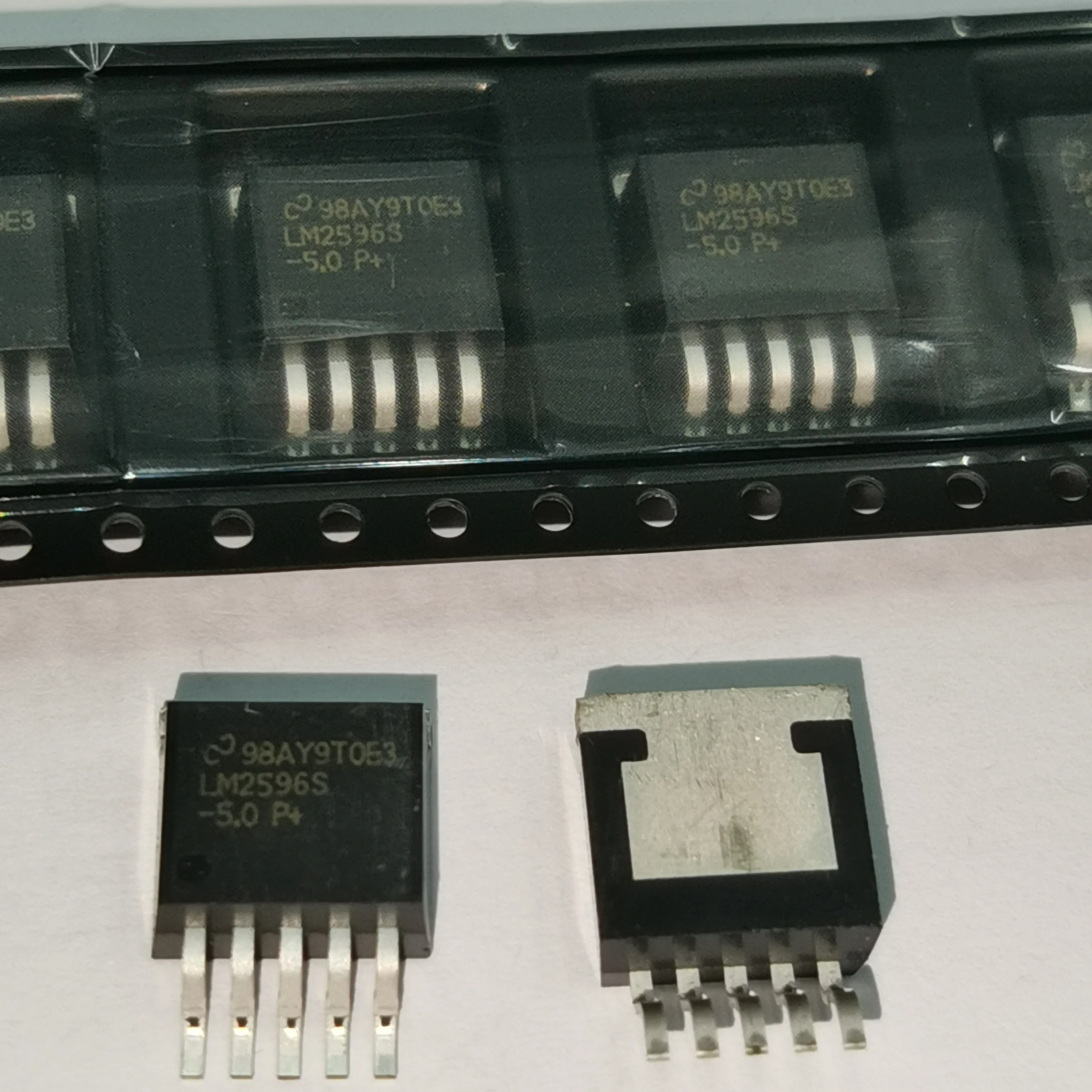 5Pcs New Origi LM25…