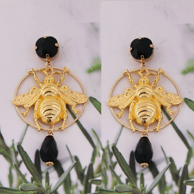 

Oorbellen New Design Insect Bee Earrings For Women Fashion Crystal Dangle Earring Zinc Alloy Earring Jewelry Accessories Bijoux