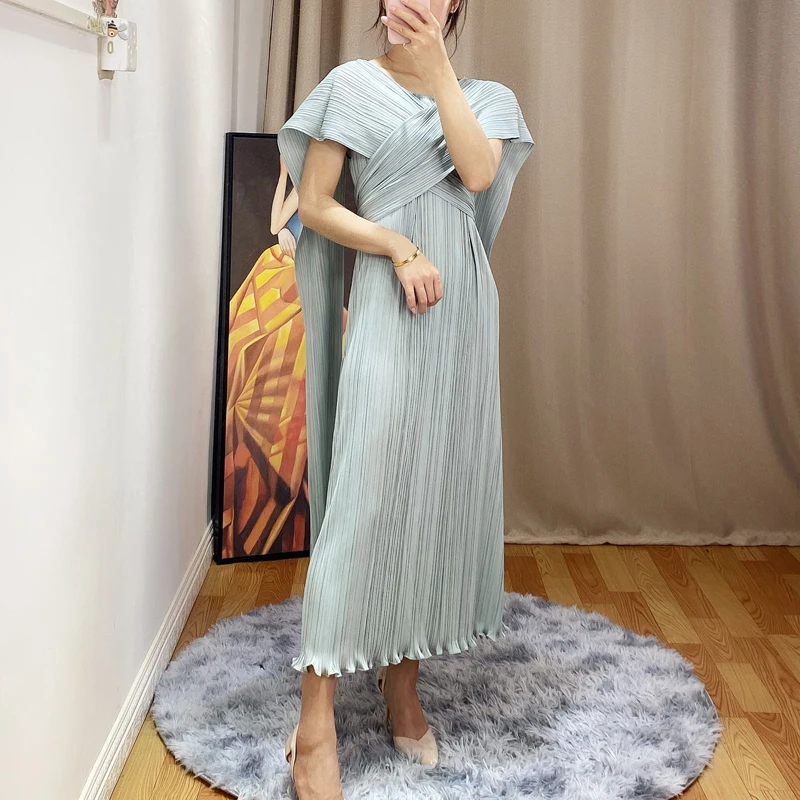 Summer new Women holiday style Dresses Miyak  pleated Fashion Fungus Design solid loose Large Szie Female Dress Tide D67967