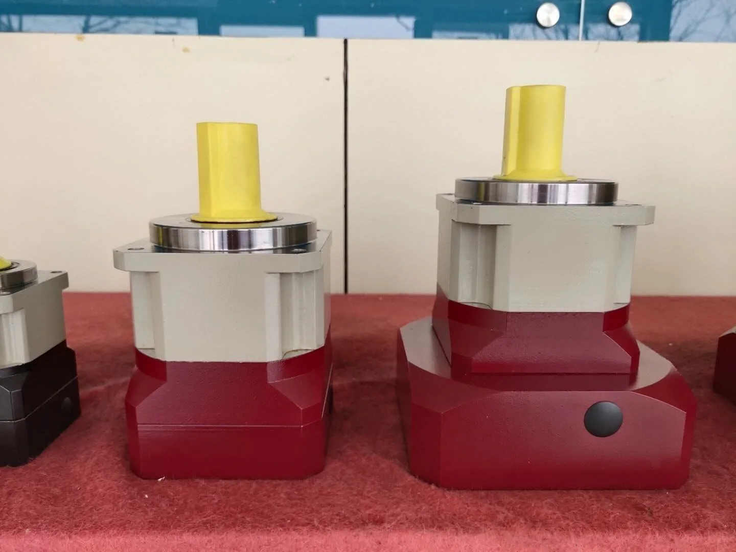 

Precision planetary reducer 80 servo motor AB helical gear precision planetary gear reducer stepper reducer