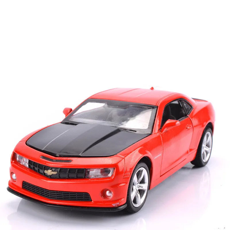 Simulazione 1:32 Chevrolet Camaro modello in lega, die-cast in metallo suono e luce tirare indietro auto sportive, squisito regalo, trasporto libero