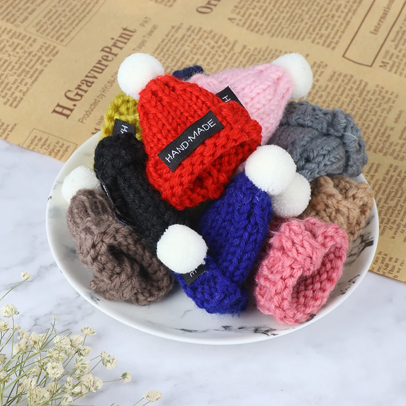 1:6 1:12 Dollhouse Miniature Fashion Ball Top Knitted Beanie Hat Cap Doll House Decoration Dolls Accessory