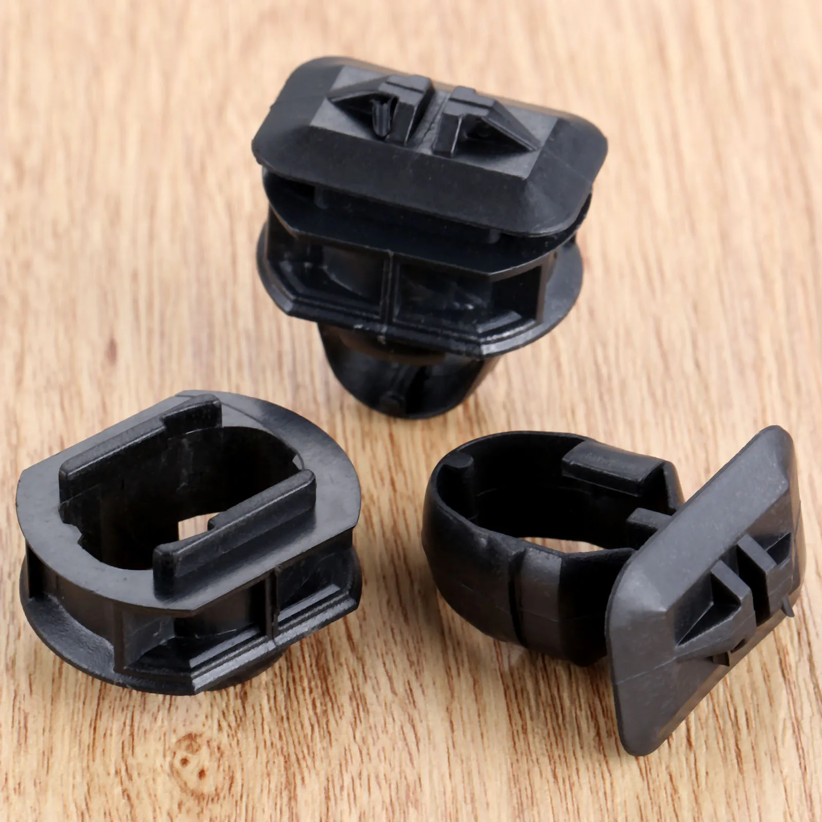 10set Auto Car Fastener Clips Class Side Skirt Trim Retainer Clips Auto Car Accessories For Mercedes Benz C/E/CLK class