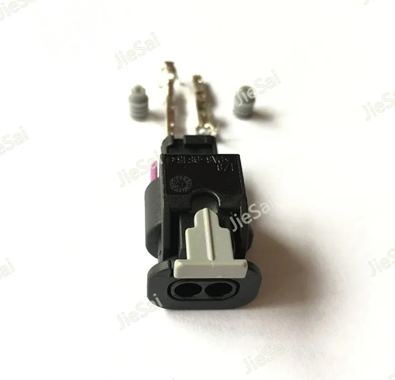 2 Pin TYCO AMP 4F0 973 702 1-1718643-1 Fuel Injector Connector High Pressure Pump Gasbag Automotive Connector For VW