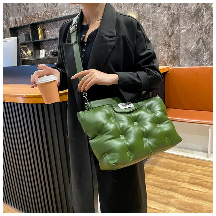 

Down Bag for Women Large Capacity Space Cotton High-Quality Single Shoulder Tote Hand-Held Diagonal Cross Bag
