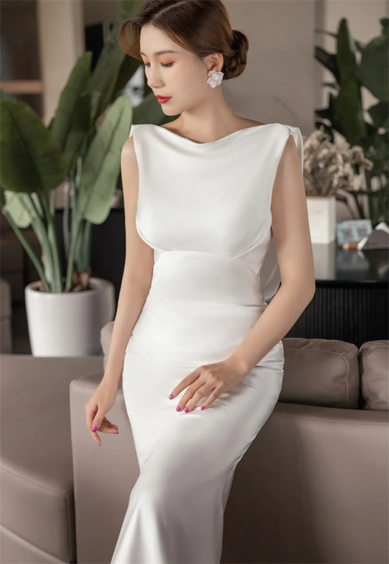 2021 Sweep Train Sheath Soft Satin Sleeveless Scoop Sexy Backless Simple Plain Wedding Dress Bride Gown Vestidos De Novia