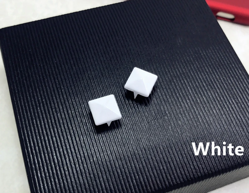 9mm Painting Square Pyramid Bracelet Rivet Claws Stud For Leather Craft Bag Hat Shoe Chocker Wallet Trims Jewelry Accessories