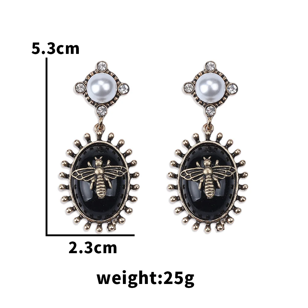 2025 New Fashion Vintage Baroque Pearls Bees Drop Earrings Women Luxury Statement Retro Oval Statement Earring Jewelry