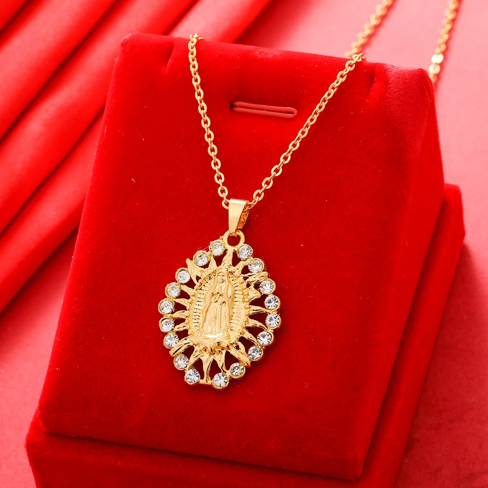 

Gligli Small Necklaces For Women/Girl Gold Color Pendant Thin Chain Jewelry Ladies Festival Gift