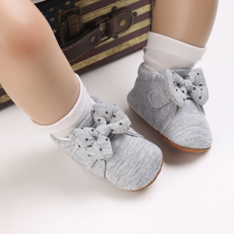 Baby Autumn Shoes Infant Girls Cute Dot Shoes Toddler First Walkers Flat Indoor Outdoor Slippers