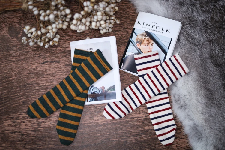 BJD doll socks are suitable for 1/3 1/4 size color stripe medium tube socks ~2 color into doll accessories