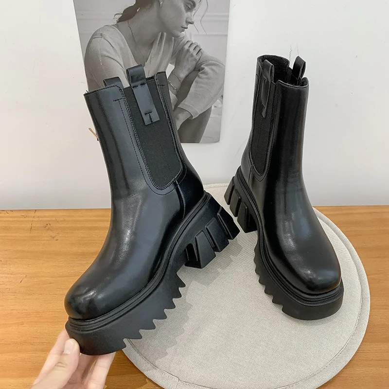 

Women's Korean Version Smoke Tube Boots 2021 Winter New Round Toe Thick Heel Casual Lady Boots Ladies Fashion Short Boots