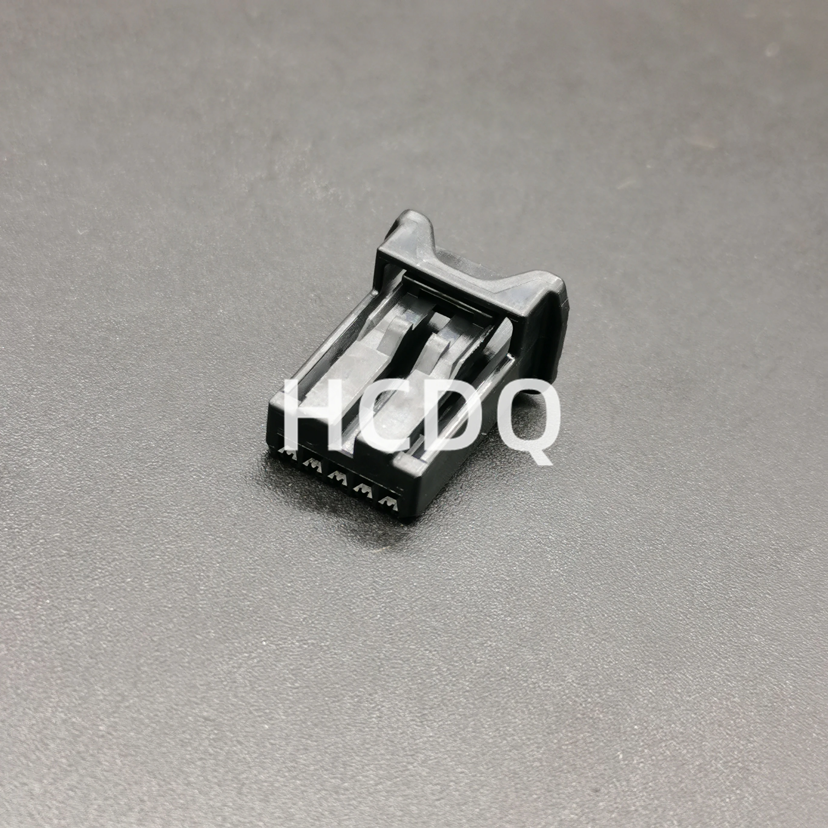 The original 90980-12954 5PIN Femaleautomobile connector shell and connector are supplied from stock