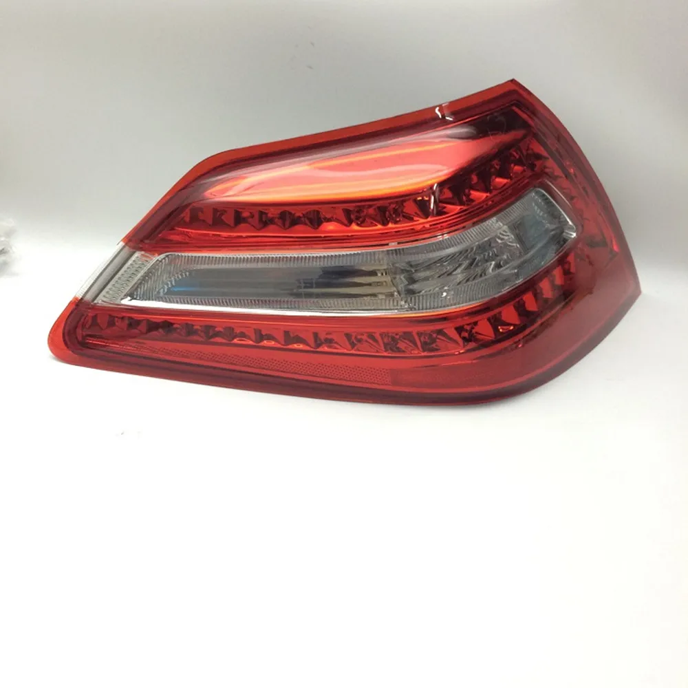 

Applicable to 2008-2009-2010 Nissan TEANA rear tail lamp housing reversing lamp cover