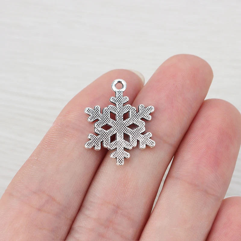 10 x Tibetan Silver Snowflake Christmas Charms Pendants for Necklace Jewelry Making Findings 24x19mm