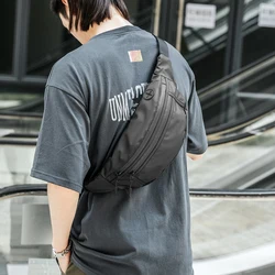 Borsa a tracolla da uomo borsa a tracolla multifunzione con cerniera antifurto borsa leggera da viaggio corta impermeabile con foro per cuffie