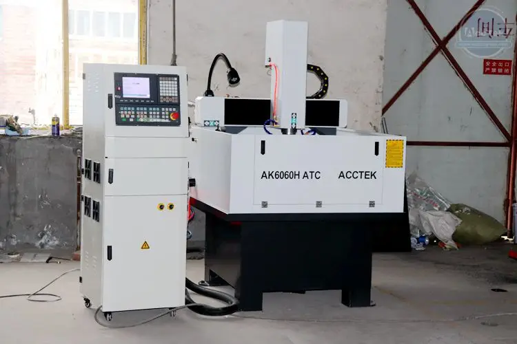 Aço de alumínio ferro bronze gravura cnc metal molde cnc que faz a máquina atc cnc roteador para molde 6060
