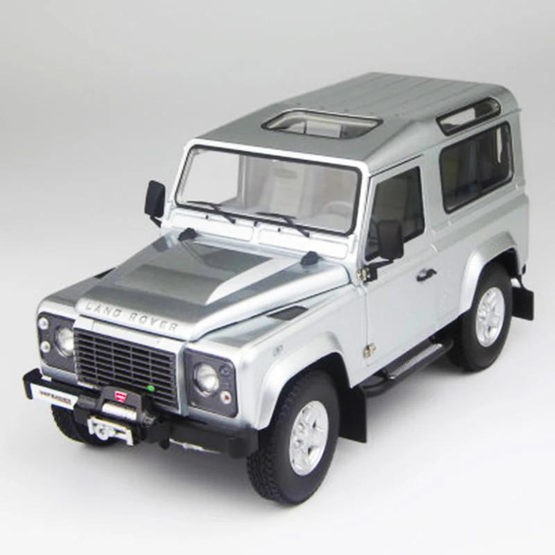 1:18 1990 Defender Short-axis Version of Off-road Metal Vehicle Model Diecast Alloy Retro Car Collection Fans Kids Adult Gifts