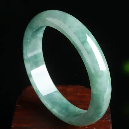 

Zheru Jewelry Natural Burmese Jade 54-64mm Light Green Bracelet Elegant Princess Jewelry For Mom For Girlfriend