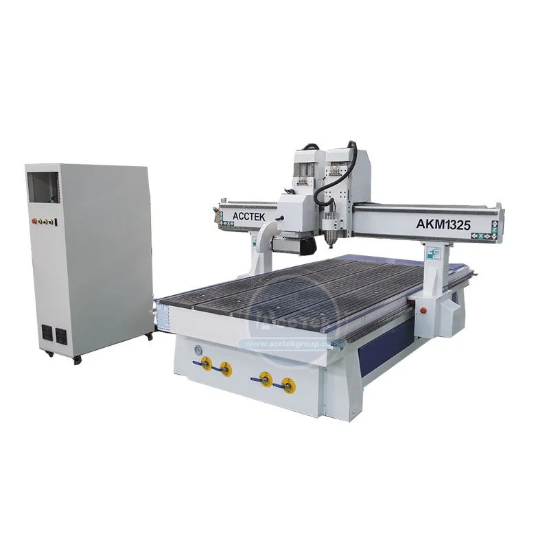 Machine de routeur à bois CNC 1325 multi-têtes avec découpe de scie