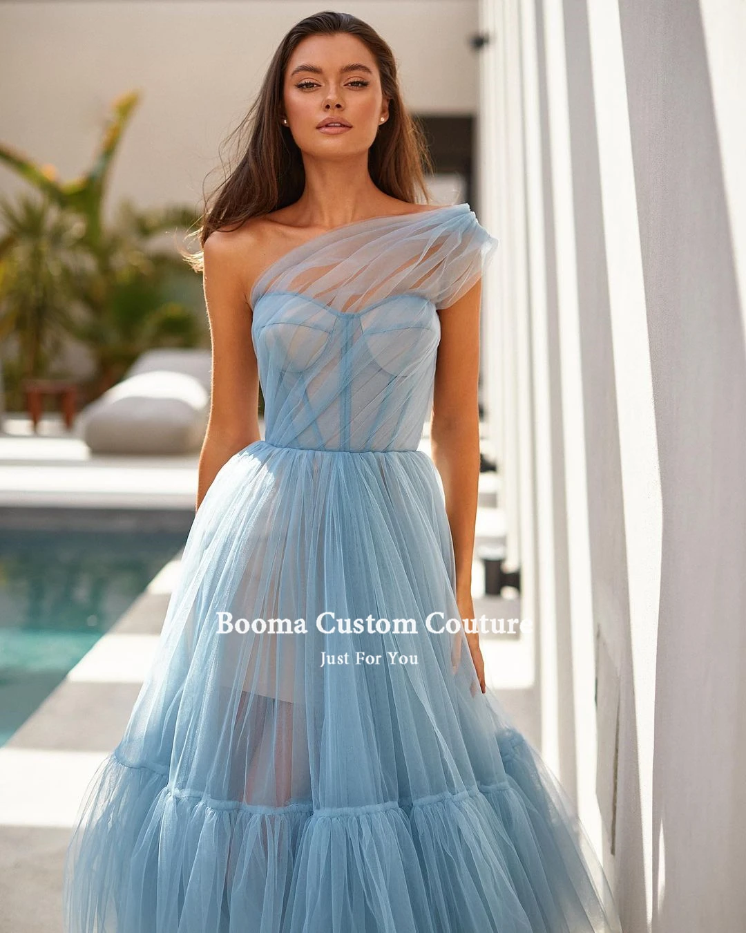 Booma Eenvoudige Blauwe Tulle Midi Prom Jurken Een Schouder Tea-Lengte A-lijn Wedding Party Jurken Open Back Graduation Jurken