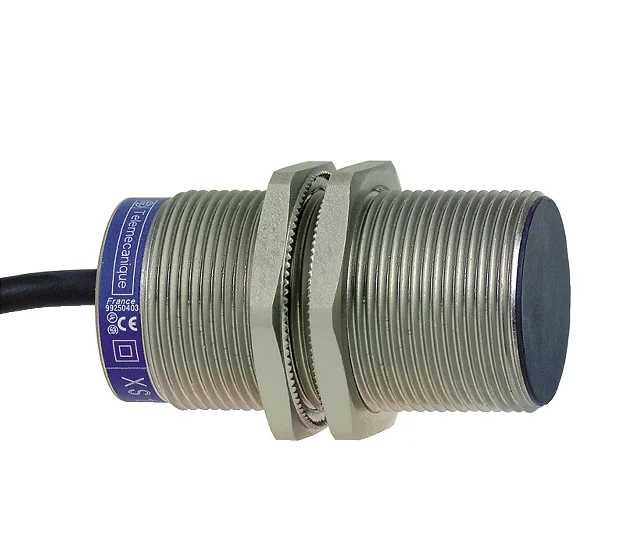 

XS1M30KP340 Inductive sensor XS1 M30 - L60mm - brass - Sn10mm - 12..24VDC - cable 2m