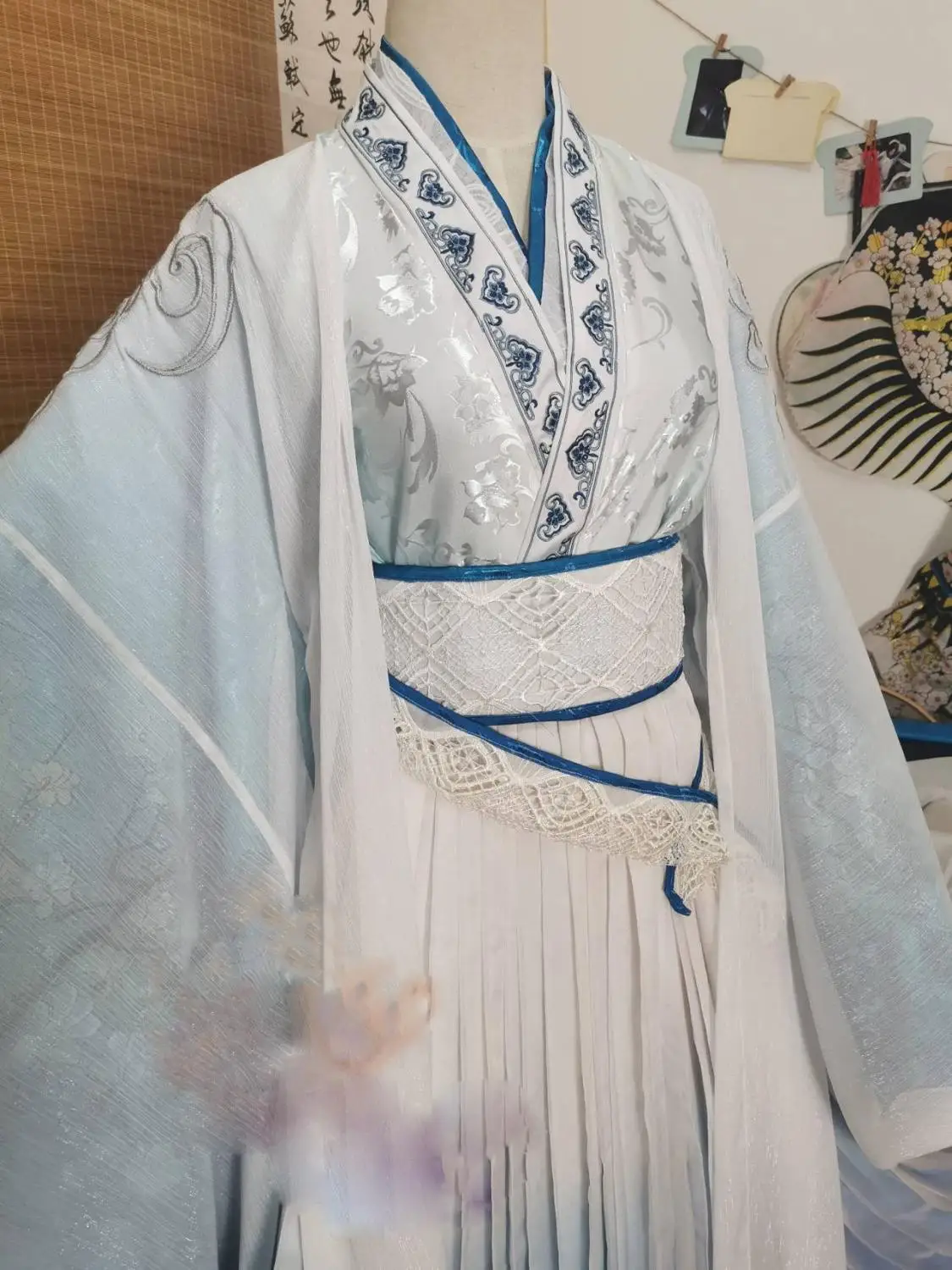 Unisexual Male Female White Blue Embroidery Fairy Costume Hanfu Cos Lan Zhan Lan Wangji for Anime The Founder of Diabolism