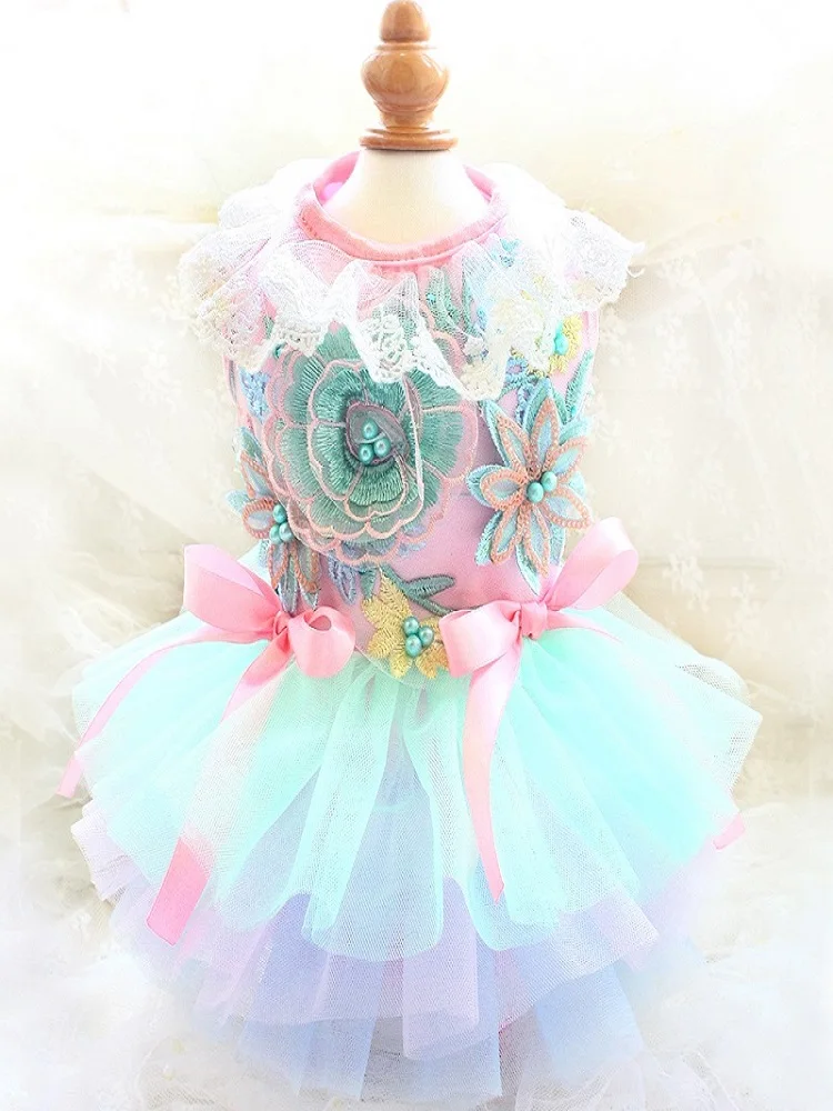 Handmade Fresh Design Dog Clothes Pet Dress Princess 3D Embroidered Pearl Lace Collar Tutu Cat Costume Candy Color Cute Apparel