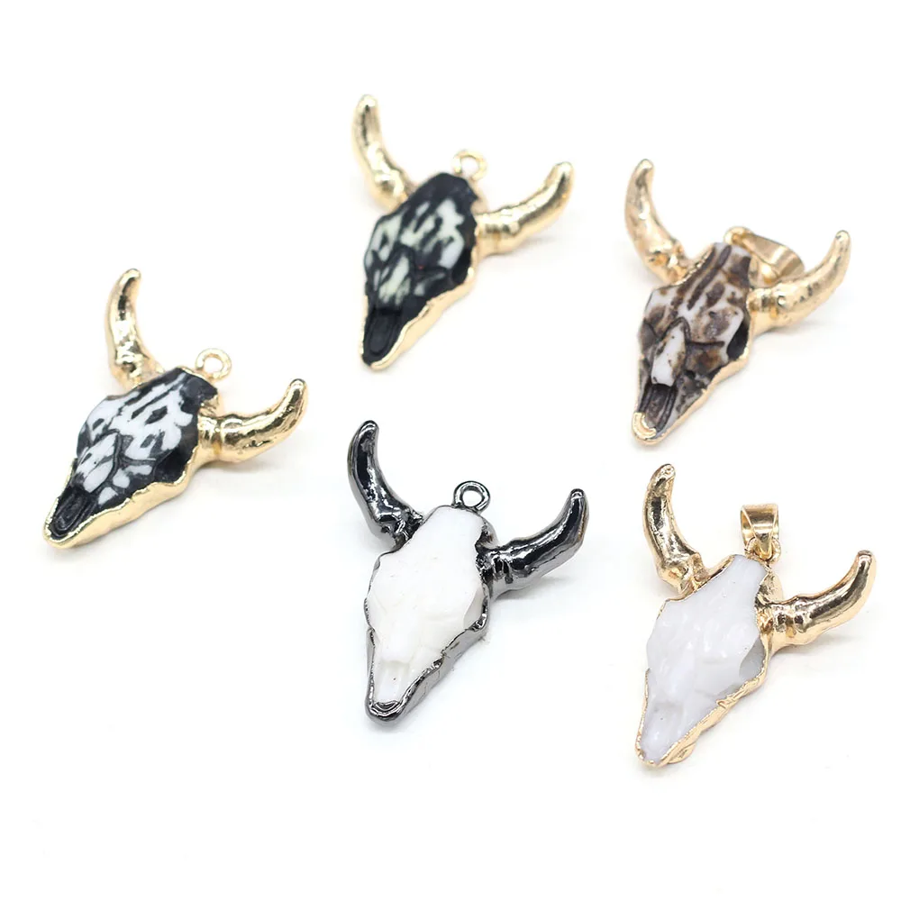 New Style Acrylic Horn Cow Head Necklaces & Pendants Charms Pendants DIY for Necklace or Jewelry Making Size 26x30mm