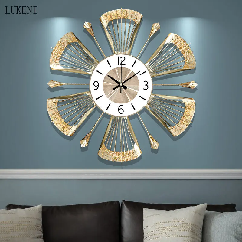 European Luxury Wrought Iron Wall Clocks Home Livingroom TV 3D Wall Sticker Crafts Hotel Restaurant Wall Clock Mural Decoration