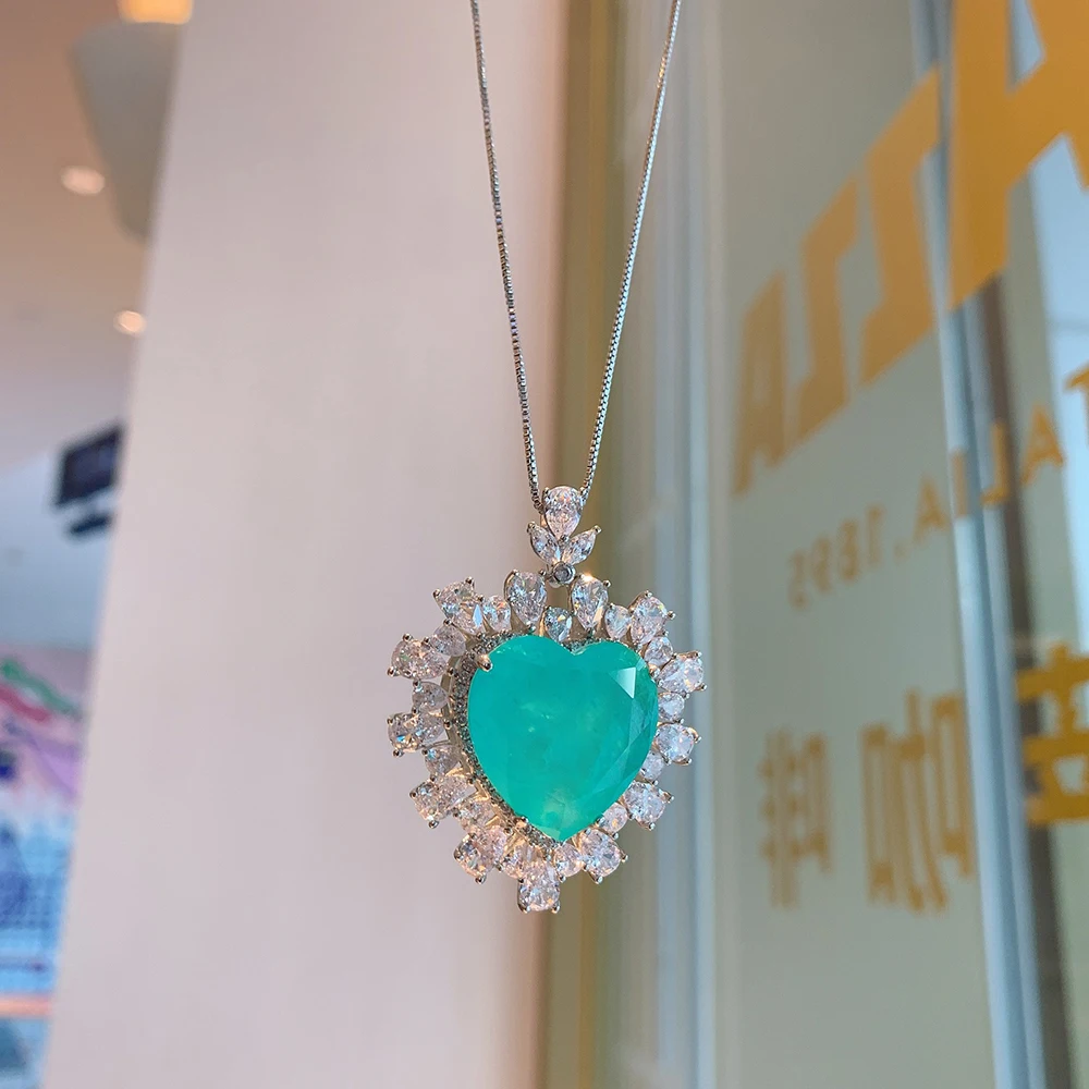 Charms 20*20mm Hear-Shaped Paraiba Tourmaline Emerald Lab Diamond Gemstone Pendant Necklace for Women Wedding Party Fine Jewelry