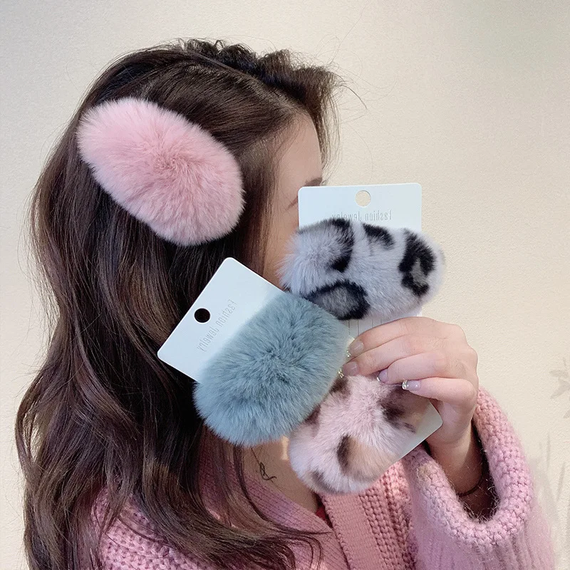 Autumn and winter plush hair clip fashion 2021 new bangs clip female girl headdress simple rabbit fur side clip accessories