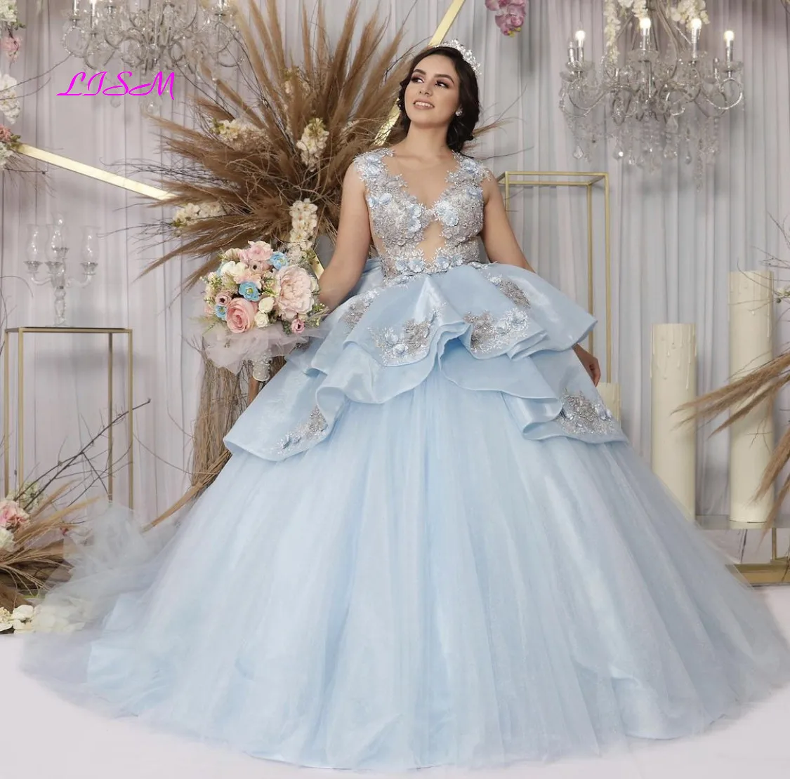 Licht Blau Ballkleid Quinceanera Kleid 2021 Sheer Neck Tüll Bogen Tiered Appliques Prinzessin Süße 16 Kleider Vestidos De 15 años