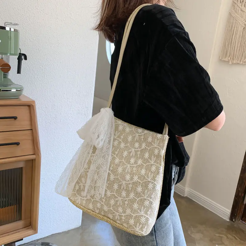 

Mini Purses Linen Woven Lace Handbags For Women 2021 New Spring Female Sweet Lace Flower Hand Bags Summer Phone Money Package