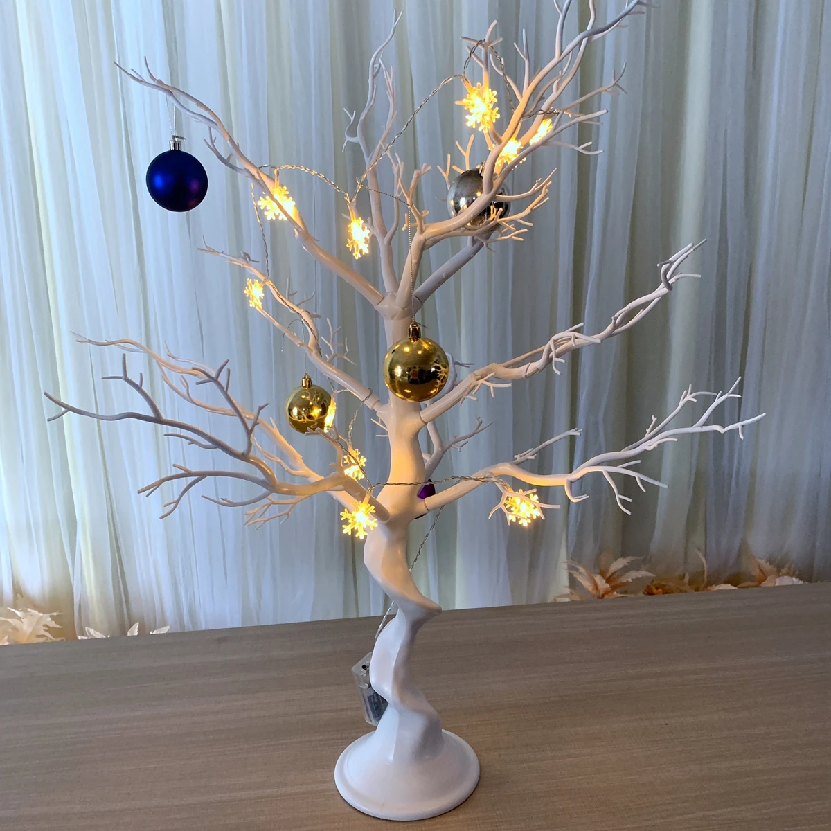 

wedding decoration silver tree wedding table centerpieces Manufacturer Artificial White Plastic Tree Table Decoration AB1183