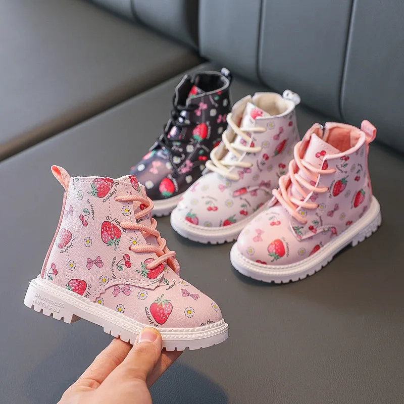 Girls warm cute boots baby British style leather boots autumn winter new princess short boots cute strawberry short boots