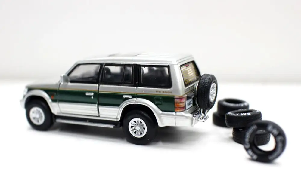 NEW DM 1/64 Scale Pajero Super Exceed diecast car model by DIECAST MASTERS for collection gift Green