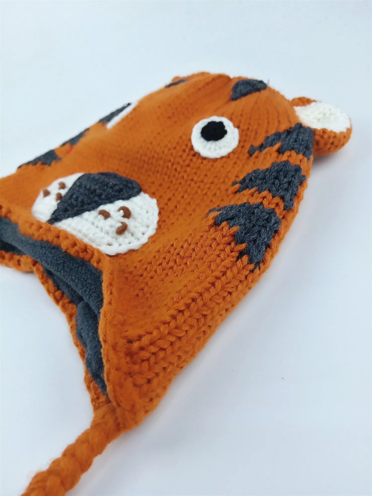 2024 new tiger cartoon hand made knitted crochet hat for baby girl boy child children