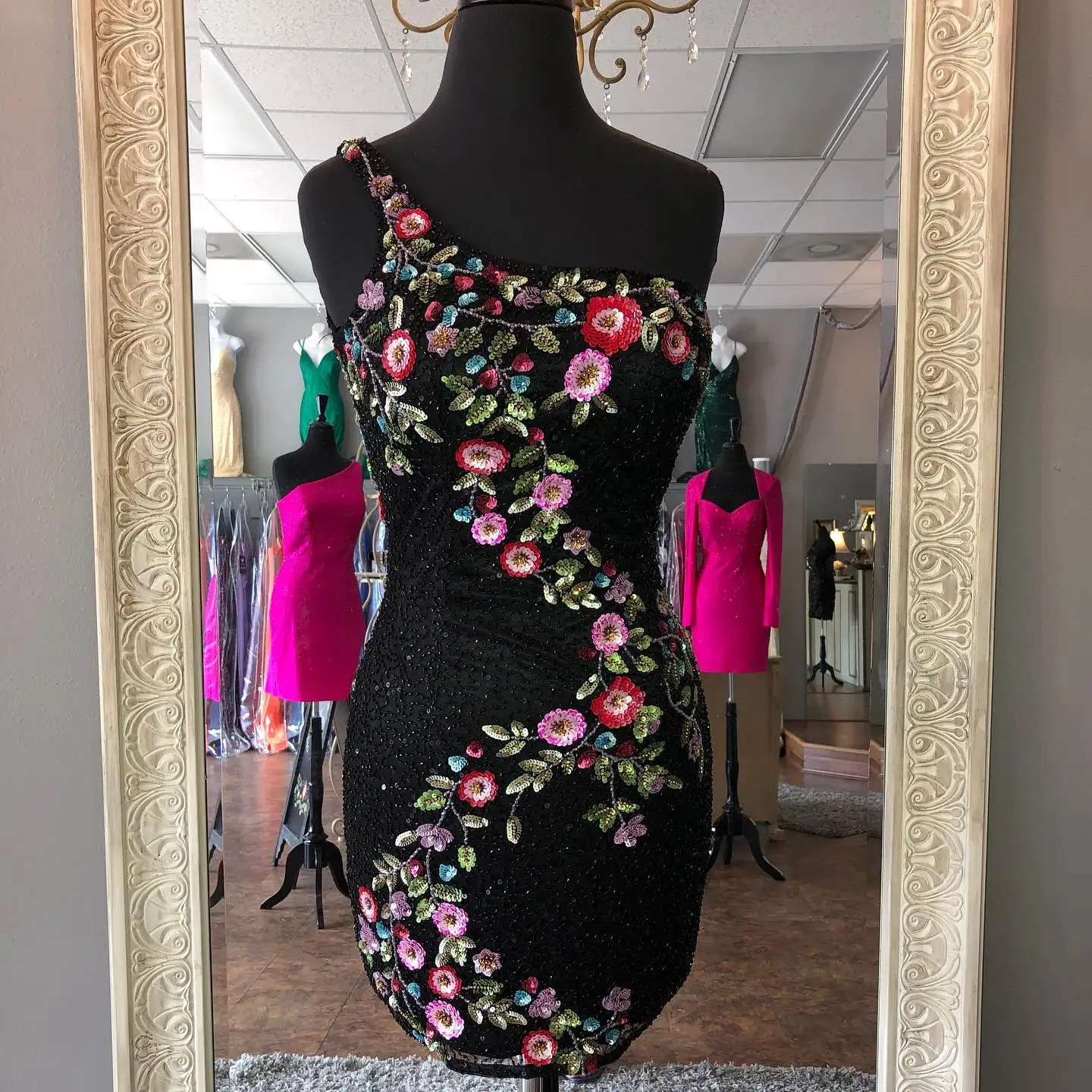 Music Festival Party Dress 2021 Floral Sequin Bling Sexy Cocktail Hoco Mini Black Gown Straps Back One-Shoulder Christmas