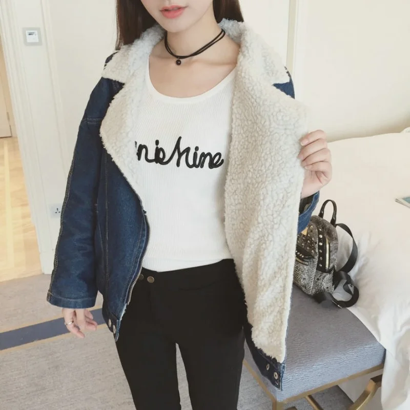 Casual Women Loose Fit Denim Jacket One Size Winter Fleece Lining Coat Warm Jeans Jacket Streetwear Pocket Preppy Outwear Coats