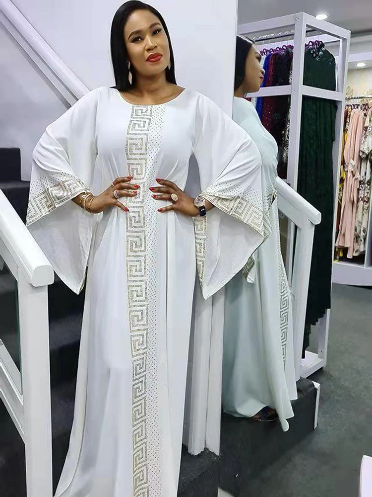 Abiti eleganti africani di moda manica svasata diamanti abbigliamento islamico Abaya abito musulmano abito lungo da donna Maxi abiti