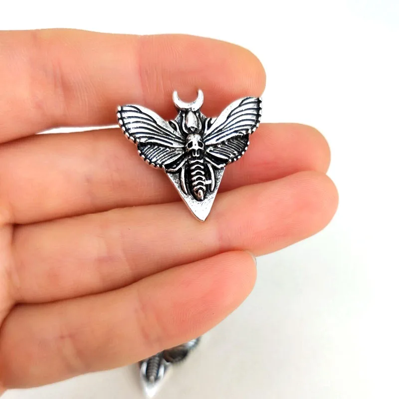 hzew 5 pcs new Animal moth moon wing skull head moth pendant for women Accessories