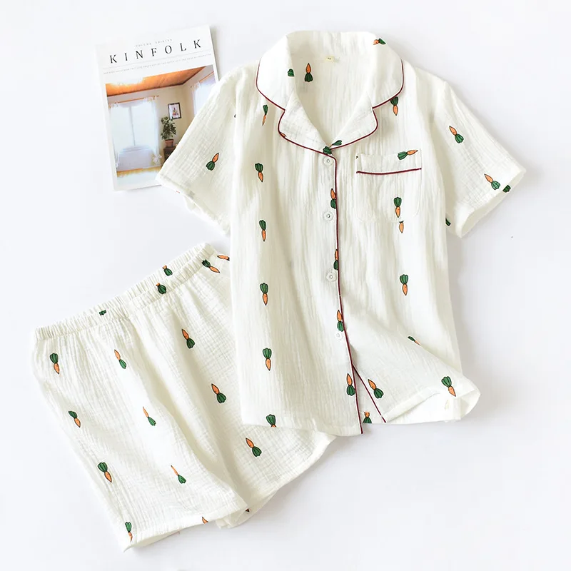 New ladies pajamas suit summer comfortable cotton gauze lapel pajamas suit women thin loose cartoon carrot printing home service