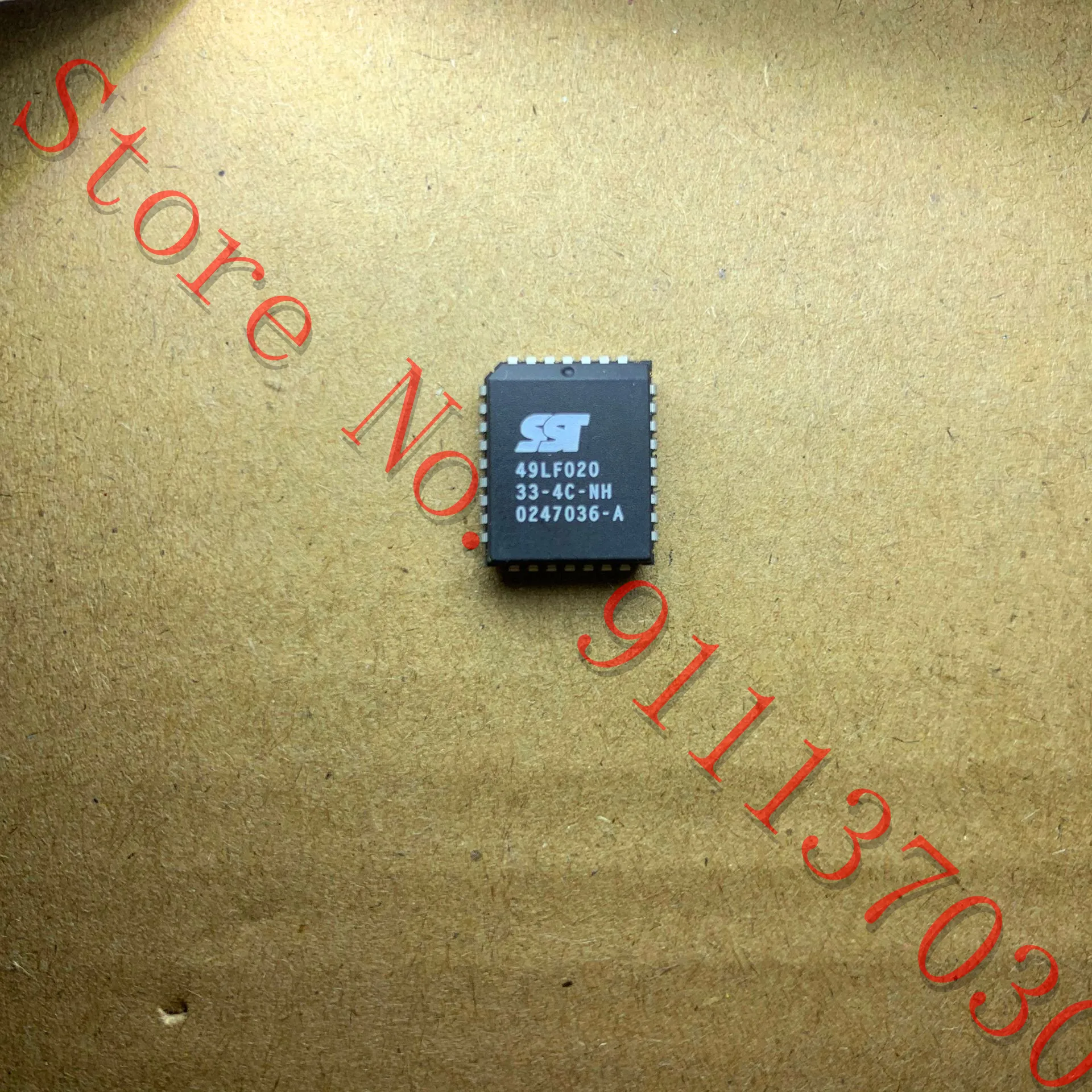 1pcs    49LF020  SST49LF020-33-4C-NH   PLCC32