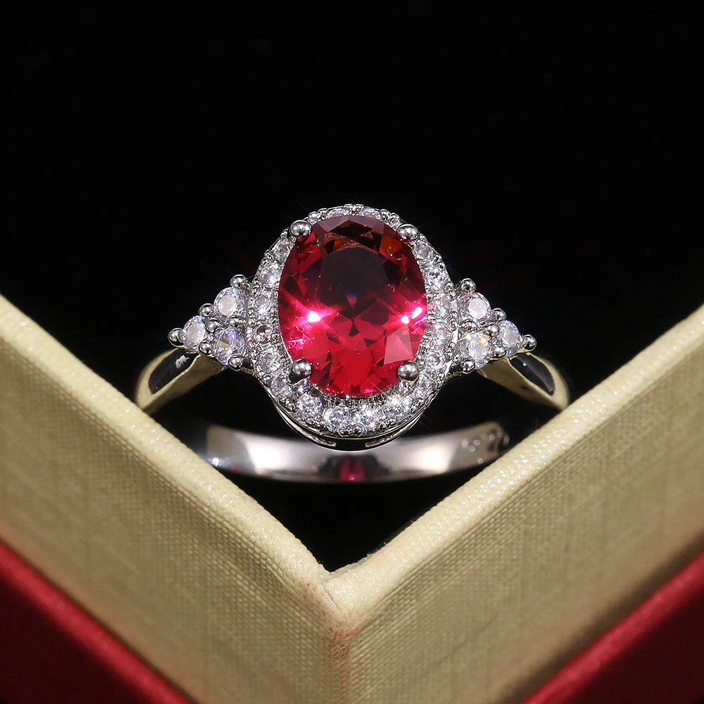 Huitan Vintage Red Oval Cubic Zirconia Women Ring CZ Stone Noble Mother/Grandmother Gift Retro Party Finger Ring Bright Jewelry