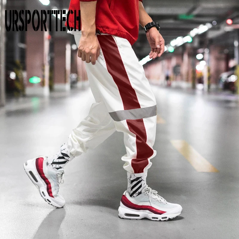 Reflective Mens Jogger Pants Hip Hop Streetwear Male Side Stripe Loose Trousers Breathable Autumn Male Sport Gyms Sweatpants