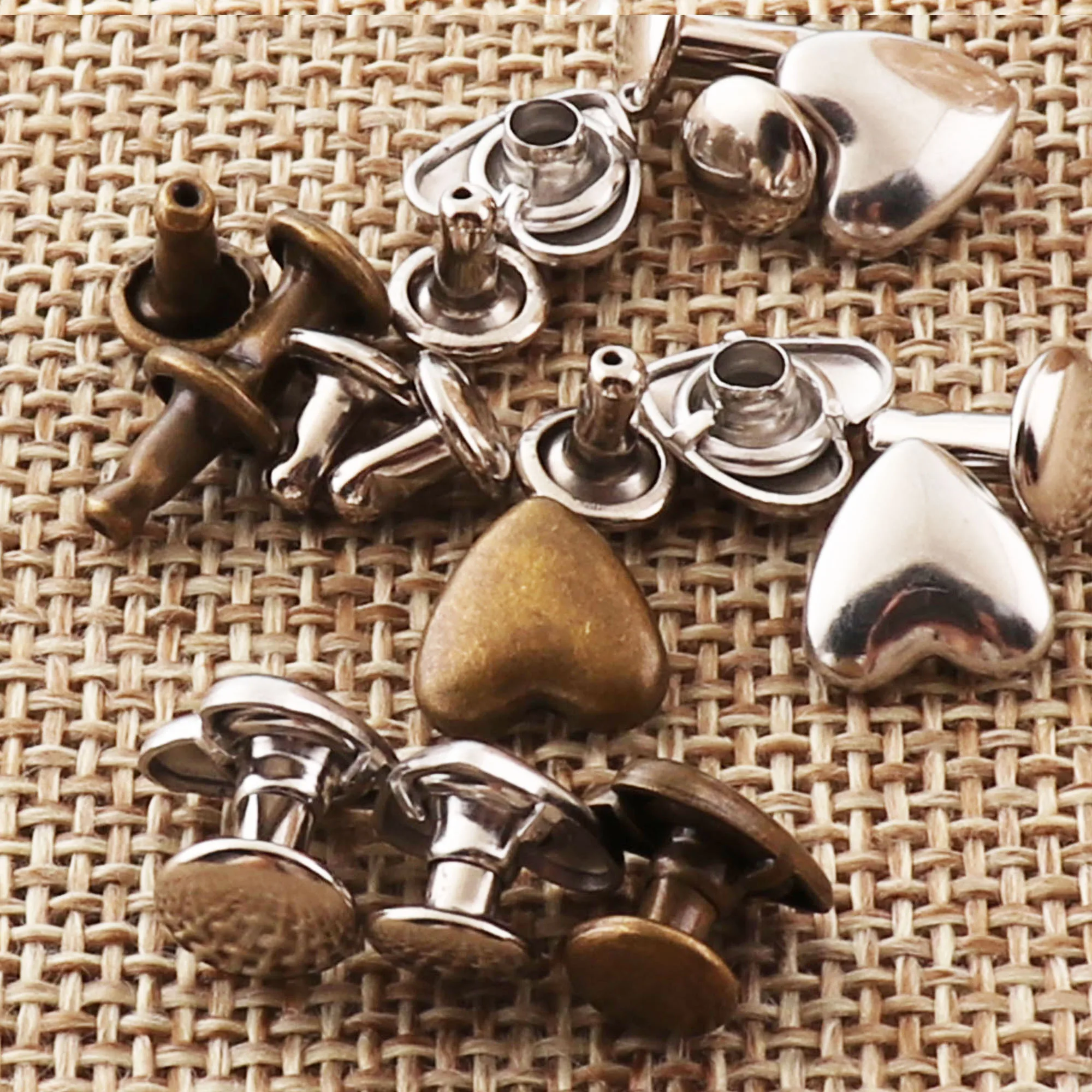 100 PCS Heart Antique Bronze/Silver Double Cap Rivets Studs Leather craft Fastener Snaps Prong purse bag Finding leather rivet