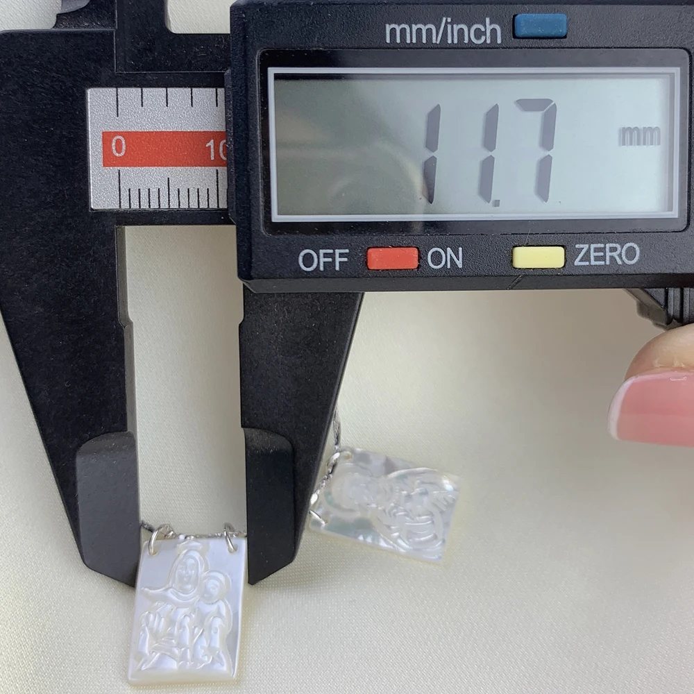 يسوع مريم العذراء Scapulary قلادة مجوهرات الدينية الفولاذ المقاوم للصدأ الأم الطبيعية اللؤلؤ قذيفة قلادة الرقبة للنساء