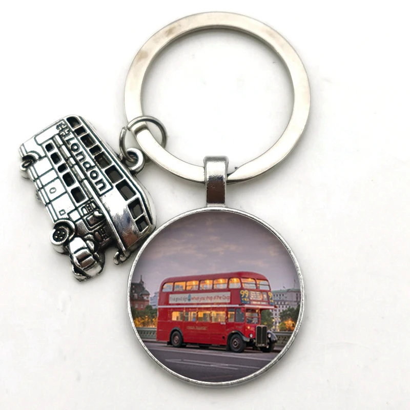 The New 2020 Vintage London Bus Keychain Bronze Bus Pattern Glass Convex Round Keychain London souvenirs DIY Jewelry Gift