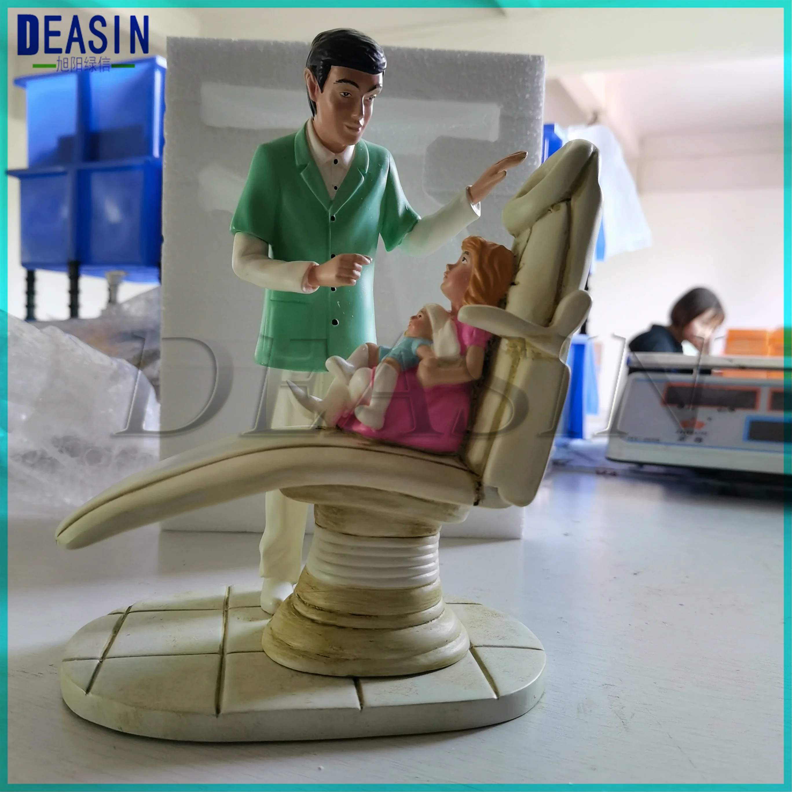 Dental Clinic Decoration Furnishing Articles Creative Artwork Cartoon Character Model Couple Sculpture Patient